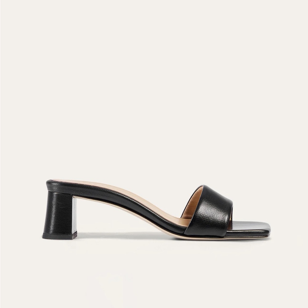 NIB Dear Frances Chaise Mule in Black